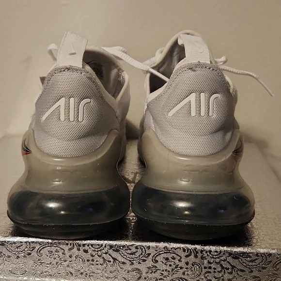 Nike Women's Air Max 270 White and Gray Shoes Size 5.5 - Picture 2 of 8